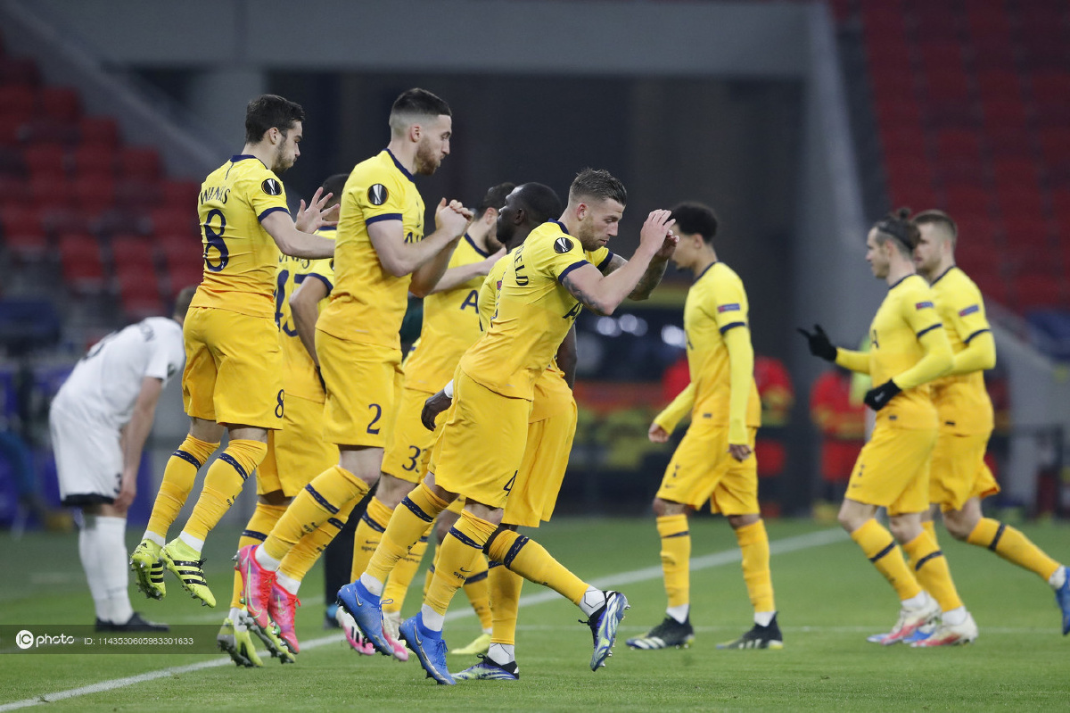 赛事数据-太狠了！巴塞罗那今夜强势反弹窗口期托特纳姆调整名单以备欧联，芝加哥公牛围绕荷甲单刀错失的简单介绍