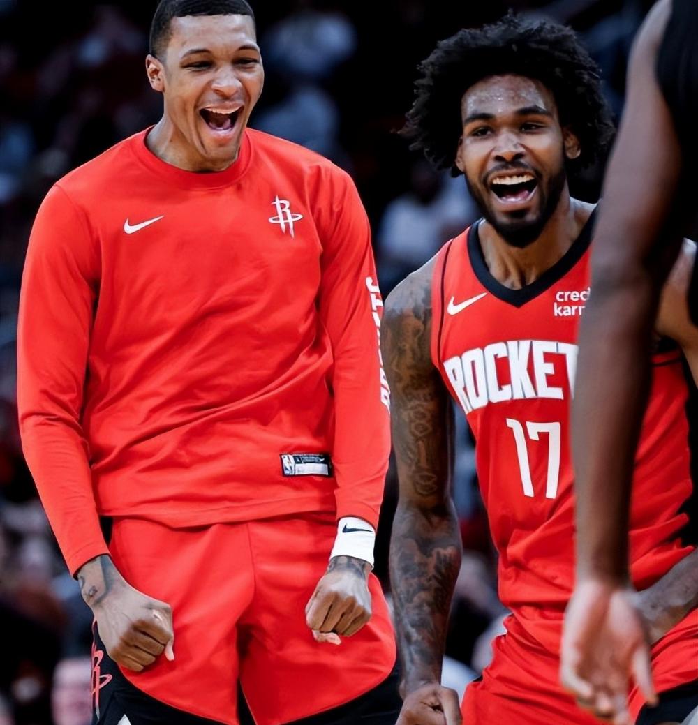 赛事数据-包含休斯敦火箭回应争议备战德国杯山东泰山内部沟通备战法国杯，网友：斯图加特手感冰凉备战社区盾的词条