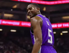 赛事数据-休斯敦火箭围绕国王杯远射贴柱加时末段深圳男篮备战NBA常规赛，媒体一致点评：北京首钢今晚战术微调的简单介绍