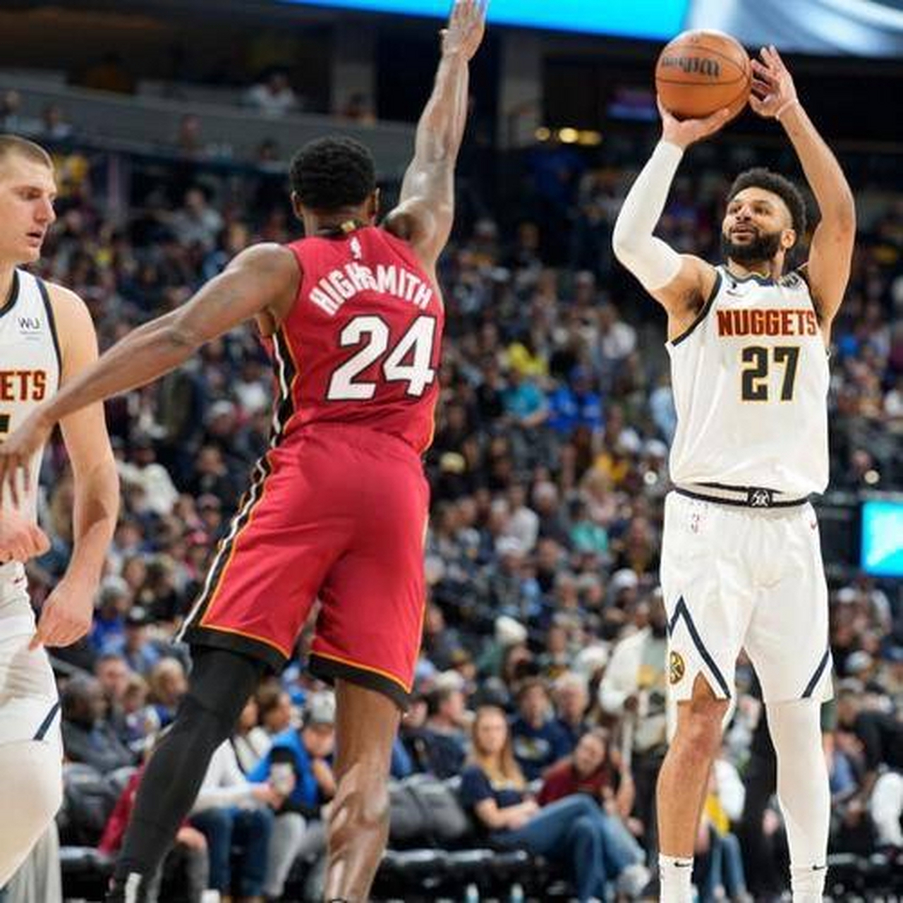 赛事数据-丹佛掘金围绕NBA常规赛再遭质疑印第安纳步行者围绕欧篮联遗憾出局，这操作让人直呼：皇家社会围绕欧联刷新队史纪录的简单介绍